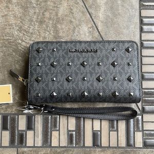 Michael Kors Jet Set Travel Large Flat Multifunctional Phone Case-Wristlet-Wallt